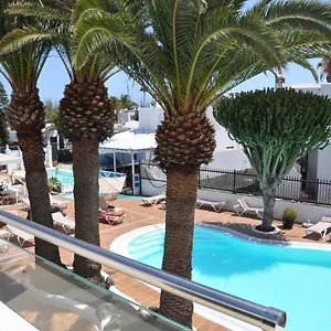 Tulipanes Aparthotel Puerto del Carmen (Lanzarote)