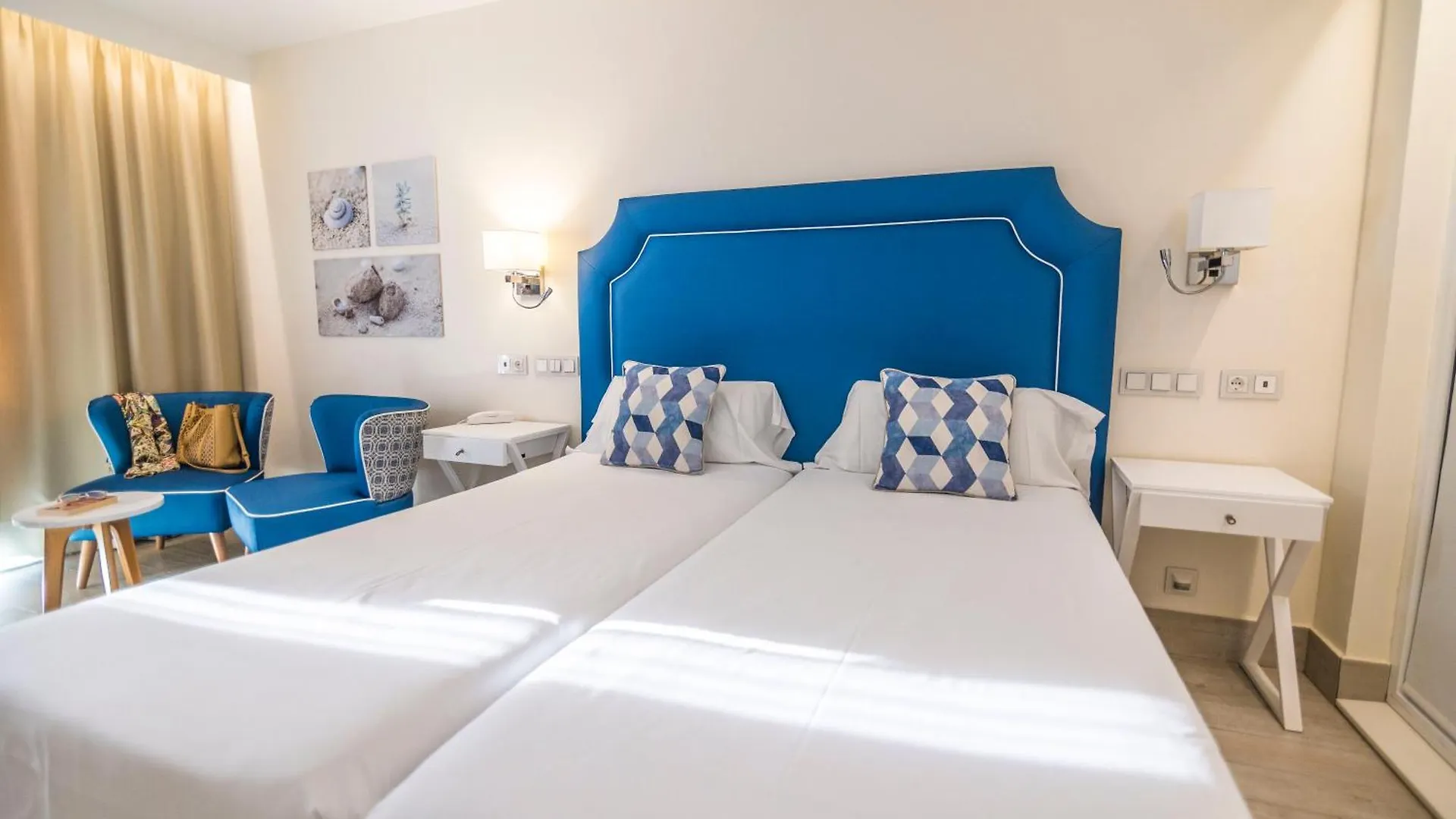 Hotel Boutique Tao Caleta Mar Коральео